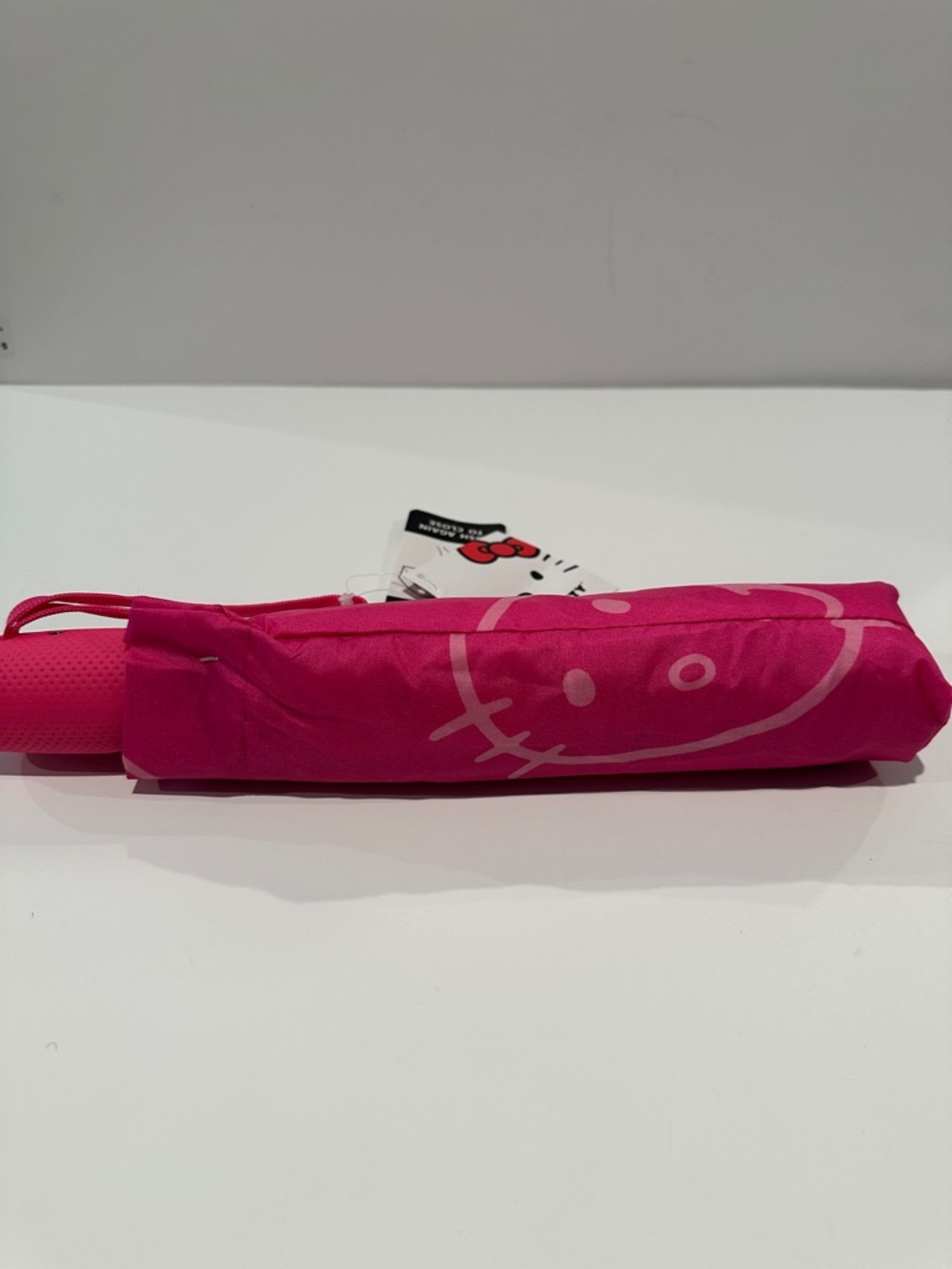 NWT Hello Kitty Hot Pink Automatic Push button Open & Close Umbrella.